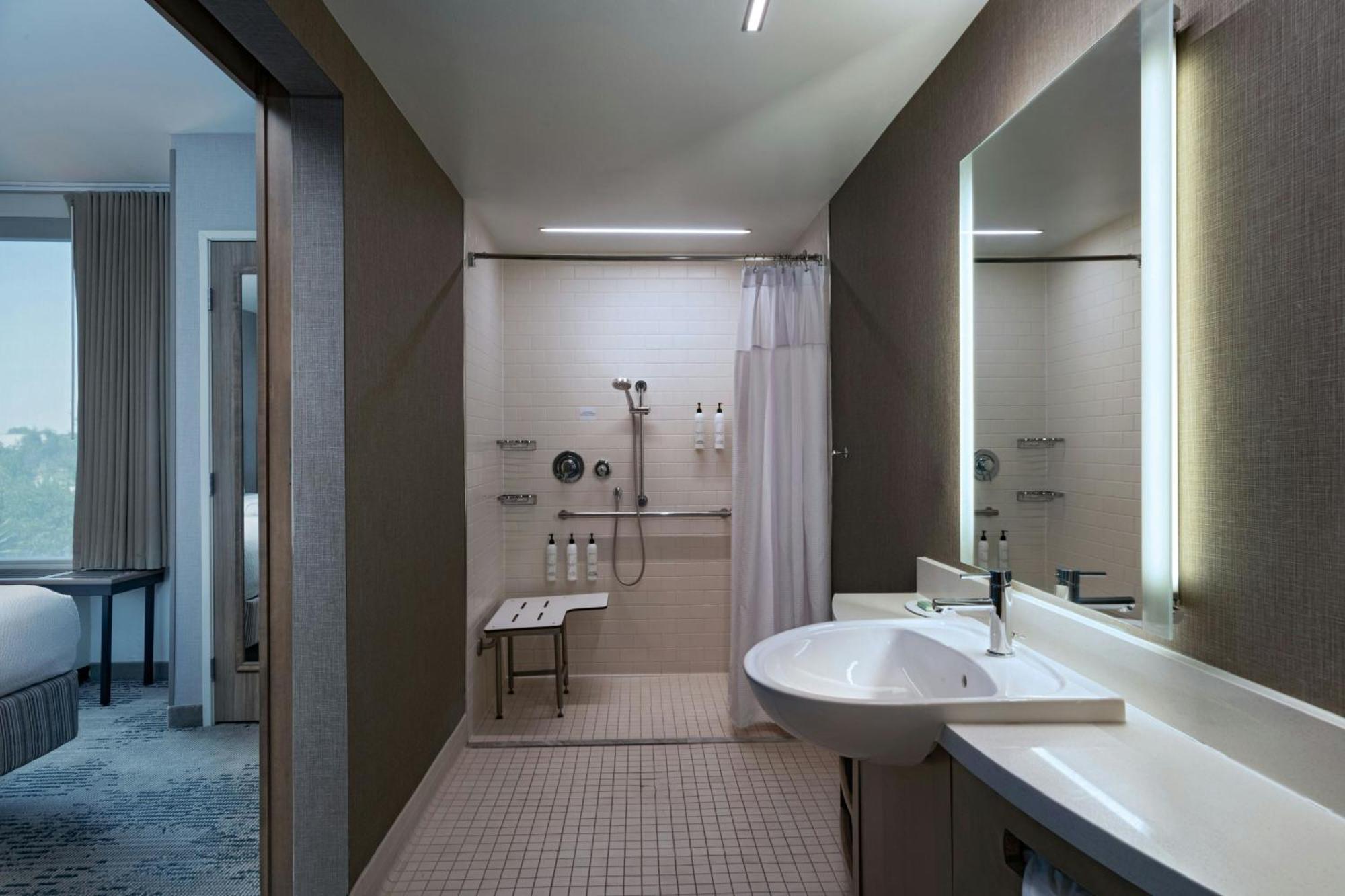 Springhill By Marriott Austin Hotel