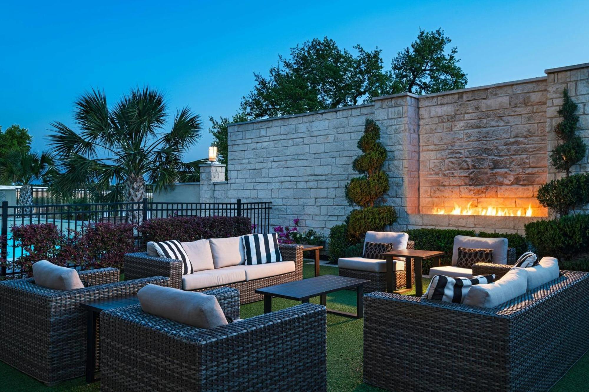 Springhill By Marriott Austin Hotel